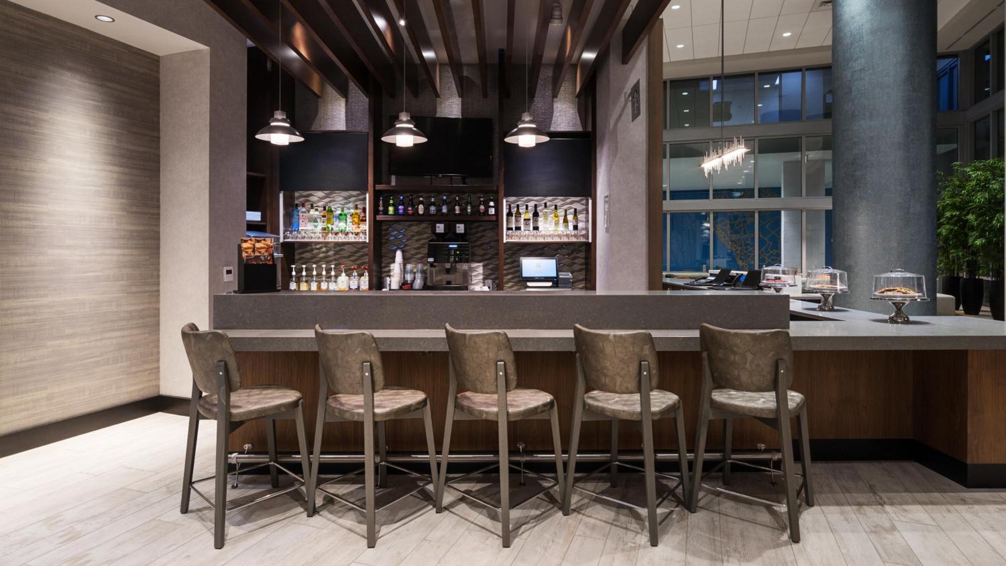 Hyatt Place St. Petersburg/Downtown Exterior photo